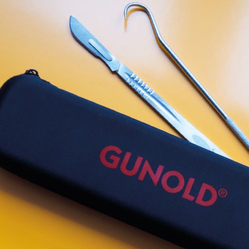 TOOL KIT 2 - entfernt Garnverknotungen an der Maschine (2-teilig) TOOL KIT 2 - entfernt Garnverknotungen an der Maschine (2-teilig)